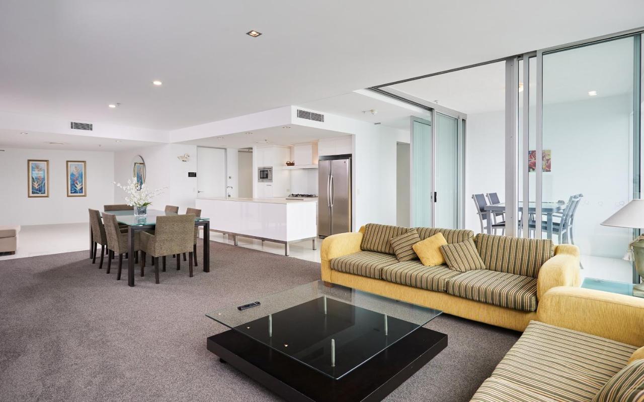 Serain Residences On 9 Hamilton Avenue Gold Coast Exterior foto